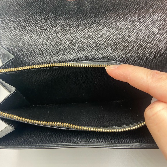 Louis Vuitton Epi Leather Textured Wallet - Picture 10 of 15